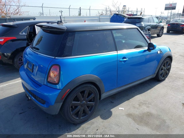 2008 MINI COOPER S WMWMF73548TT88213 Photo 3