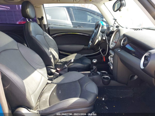 2008 MINI COOPER S WMWMF73548TT88213 Photo 4