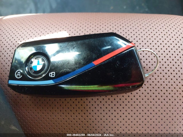 BMW X6 M60i 2024 5UX43EX09R9T81267 Image 11