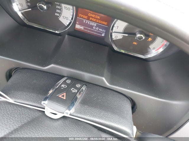 2009 JAGUAR XF SAJWA06B39HR43340 Photo 10