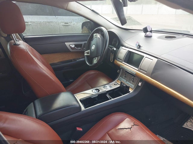 2009 JAGUAR XF SAJWA06B39HR43340 Photo 4