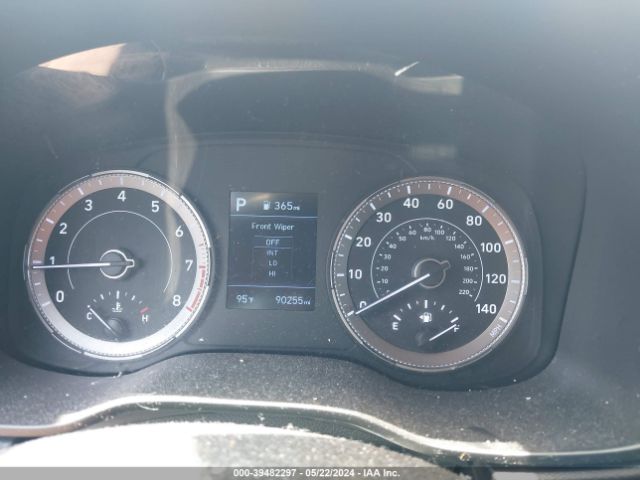 KMHRB8A38MU067111 Hyundai Venue Se