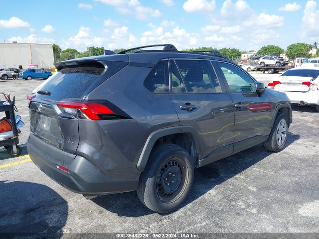 Toyota RAV4 LE 2020 2T3F1RFV8LW113578 Image 4