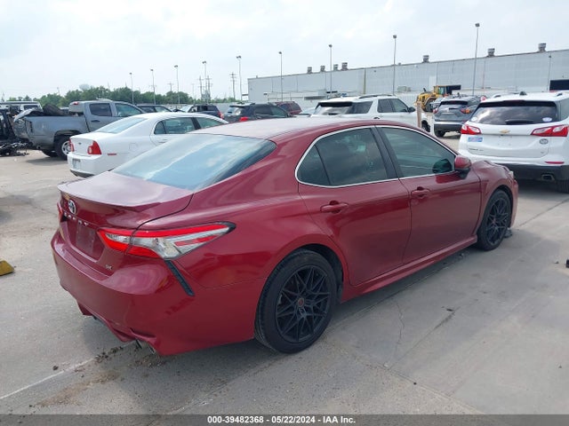Toyota CAMRY SE 2018 4T1B11HK9JU631806 Image 4