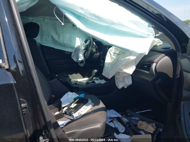 Chevrolet Traverse Ls 2019 1GNERFKW8KJ312913 Image 5