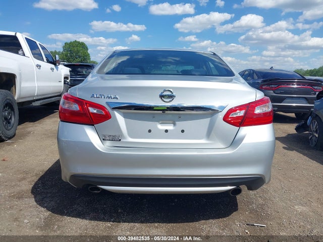 Nissan Altima 2.5 S 2017 1N4AL3AP1HC243213 Image 16
