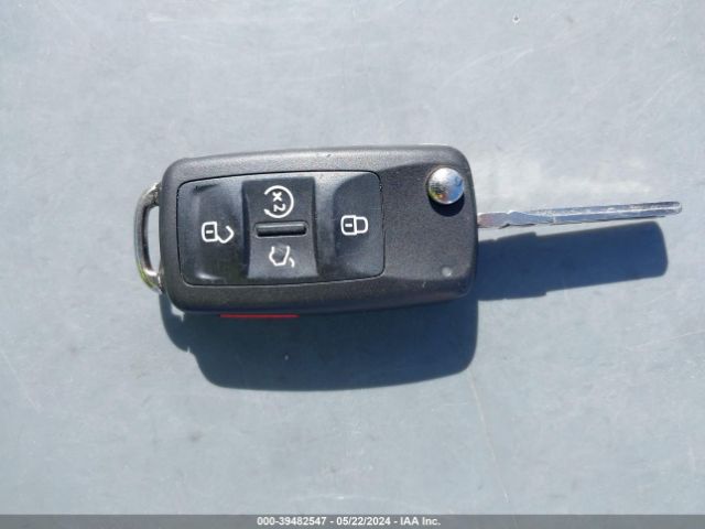 1VWSA7A33MC003886 Volkswagen Passat 2.0t Se