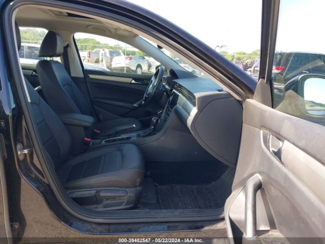1VWSA7A33MC003886 Volkswagen Passat 2.0t Se