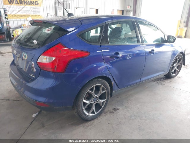 Ford FOCUS SE 2014 1FADP3K29EL294152 Image 4