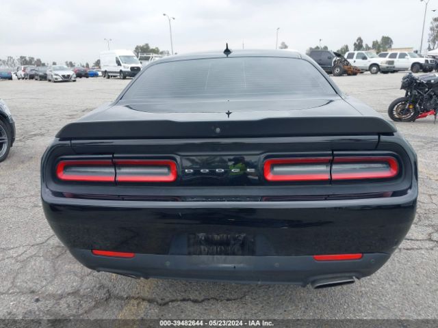 2C3CDZAG2GH119521 Dodge Challenger Sxt Plus