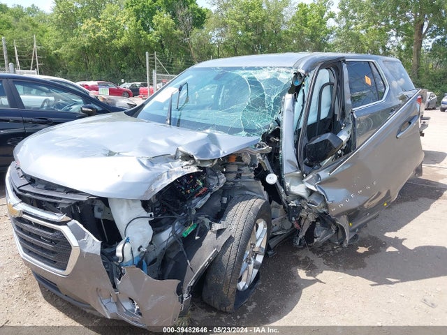 Chevrolet Traverse Ls 2018 1GNERFKW6JJ275391 Image 2