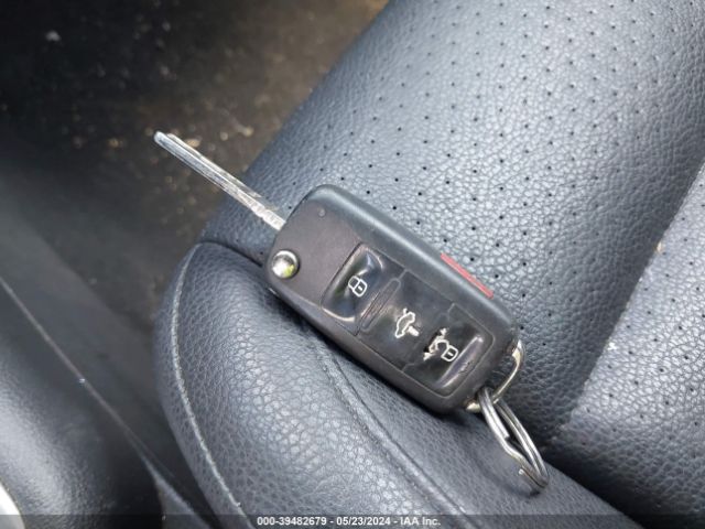 WVGBV3AX5EW524106 Volkswagen TIGUAN SE