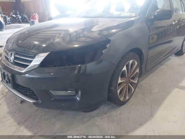 Honda Accord Sport 2015 1HGCR2E54FA063240 Image 18