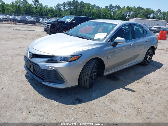 Toyota CAMRY LE 2022 4T1C11AK6NU059159 Image 2