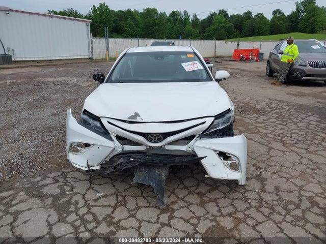 Toyota CAMRY SE 2018 4T1B11HK2JU543146 Image 12