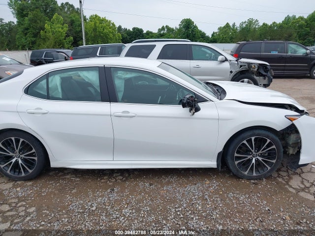 Toyota CAMRY SE 2018 4T1B11HK2JU543146 Image 13
