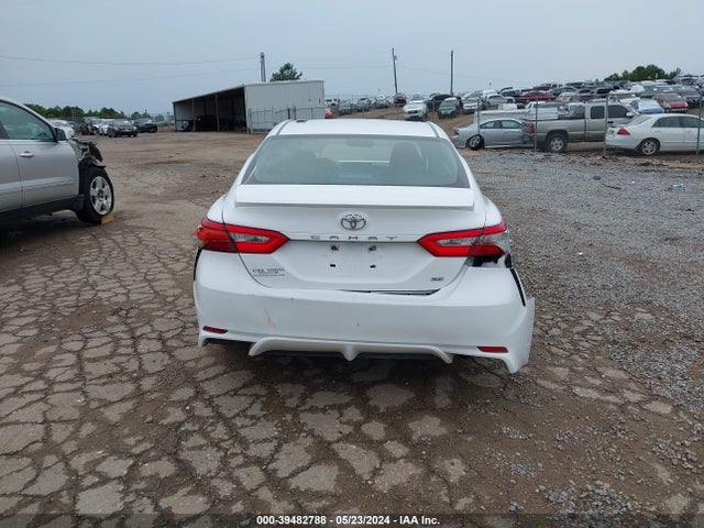 Toyota CAMRY SE 2018 4T1B11HK2JU543146 Image 16