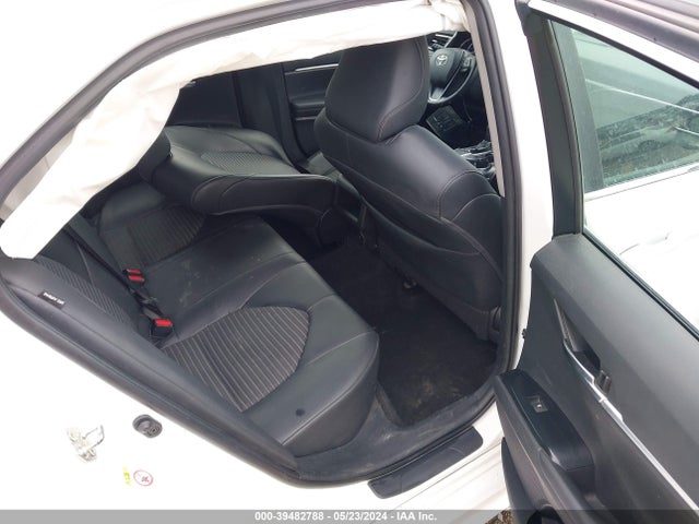 Toyota CAMRY SE 2018 4T1B11HK2JU543146 Image 8