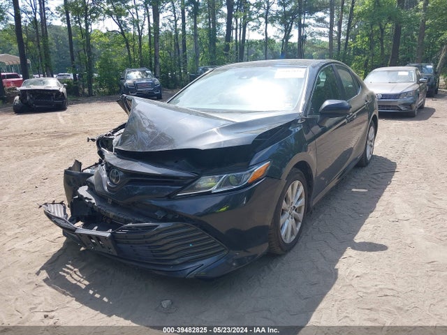 Toyota CAMRY LE 2020 4T1C11AK9LU362840 Image 2