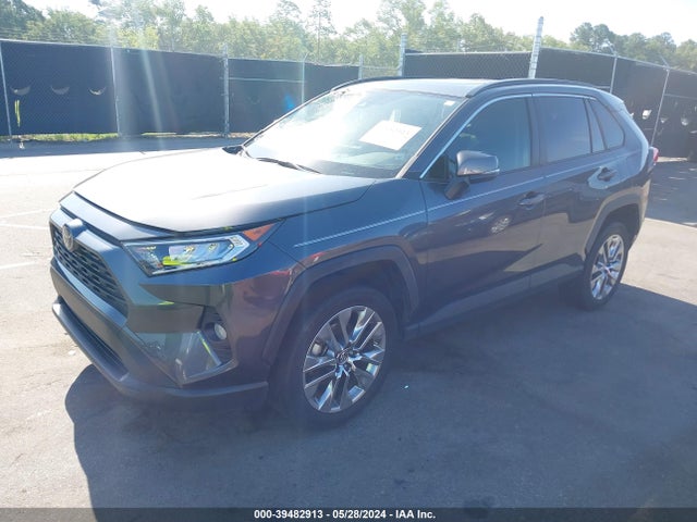 Toyota Rav4 Xle Premium 2019 JTMC1RFV0KD005583 Image 2