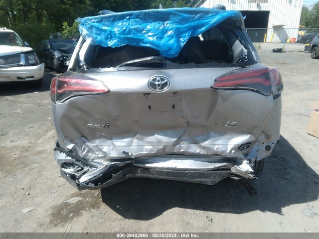 Toyota RAV4 LE 2018 JTMBFREV6JD242642 Image 16