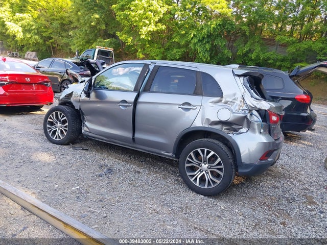 JA4AP3AU9JU018861 Mitsubishi Outlander Sport 2.0 Es/2.0 Le