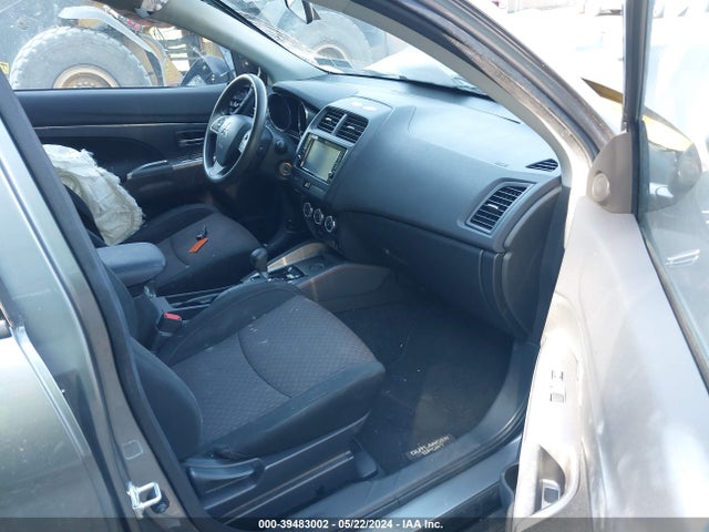 JA4AP3AU9JU018861 Mitsubishi Outlander Sport 2.0 Es/2.0 Le