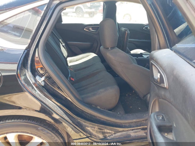1C3CCCAB6FN612158 Chrysler 200 Limited