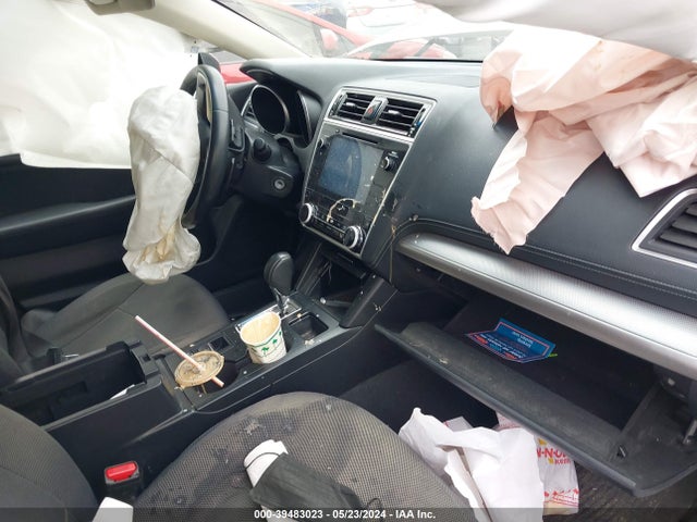 Subaru Outback 2.5i Premium 2018 4S4BSACC1J3362526 Image 5
