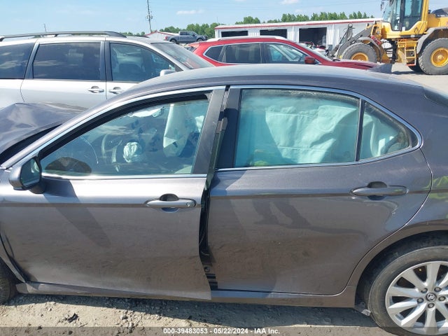 Toyota CAMRY LE 2020 4T1C11AK2LU938994 Image 15