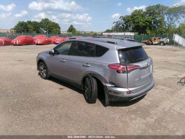 JTMRFREV7JD248593 Toyota Rav4 Xle