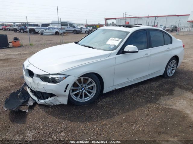 WBA8A9C5XHK619598 BMW 320i
