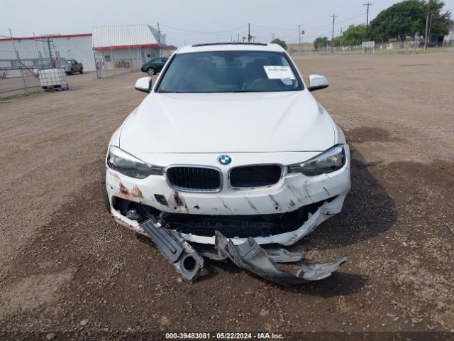 WBA8A9C5XHK619598 BMW 320i