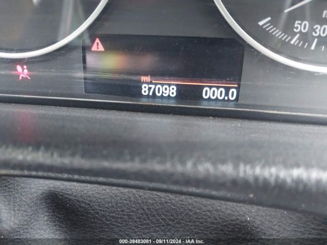WBA8A9C5XHK619598 BMW 320i