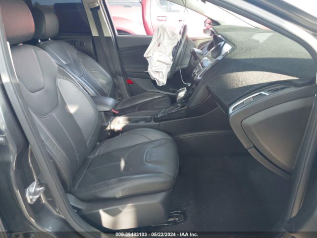 1FADP3J26FL287632 Ford Focus Titanium