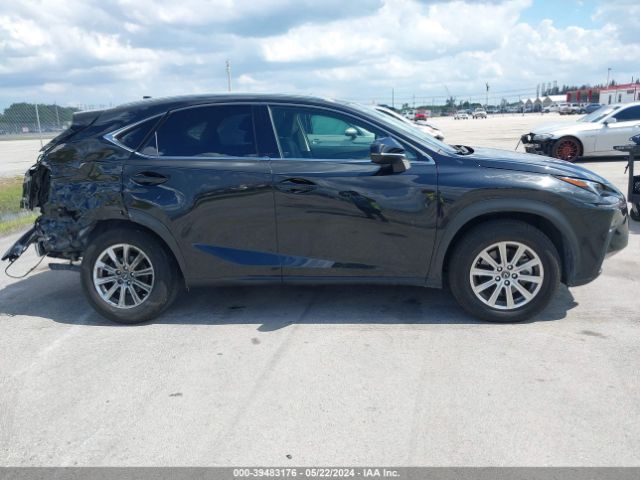 JTJDARBZ2M2181916 Lexus NX 300