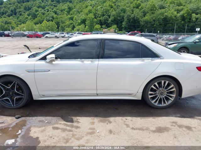 1LN6L9NC1H5607673 Lincoln Continental Reserve