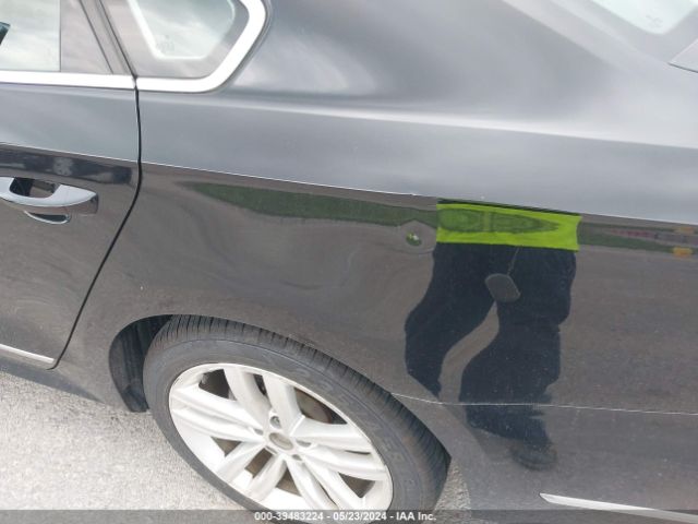 1VWCT7A34HC074809 Volkswagen Passat 1.8t Sel Premium