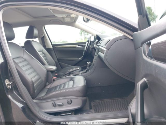 1VWCT7A34HC074809 Volkswagen Passat 1.8t Sel Premium