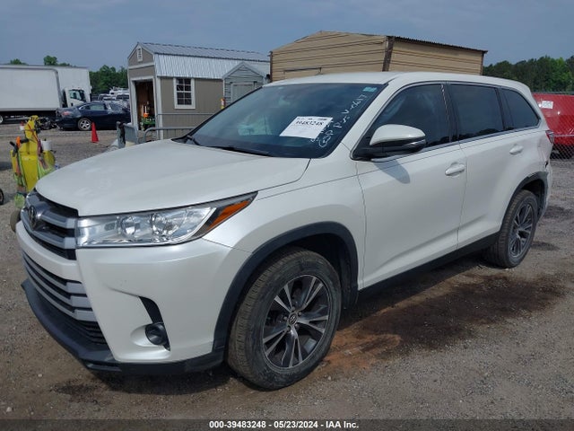 Toyota Highlander Le 2019 5TDZZRFHXKS360617 Image 2