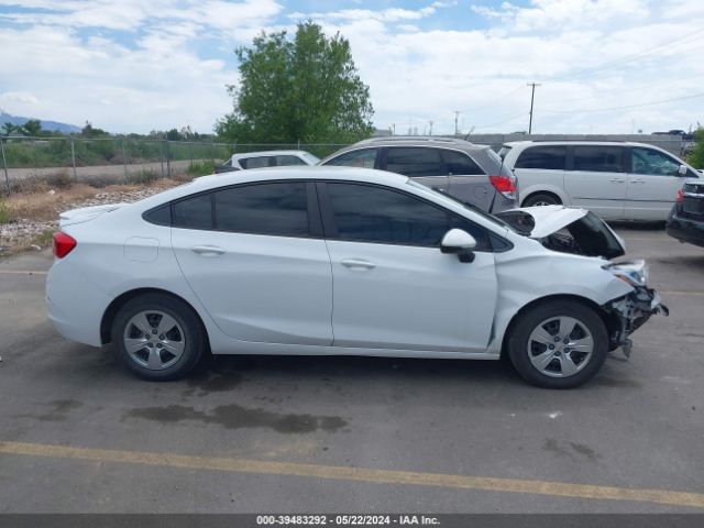 1G1BC5SMXH7281653 Chevrolet Cruze Ls Auto