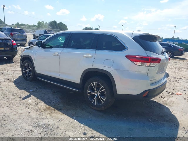 Toyota Highlander Le Plus 2019 5TDZZRFH7KS316901 Image 3