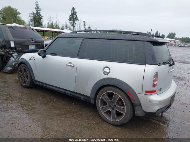 2011 MINI COOPER S CLUBMAN WMWZG3C54BTY36615 Photo 2