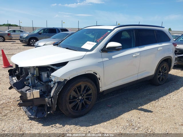 Toyota Highlander Se 2019 5TDKZRFH2KS358460 Image 2