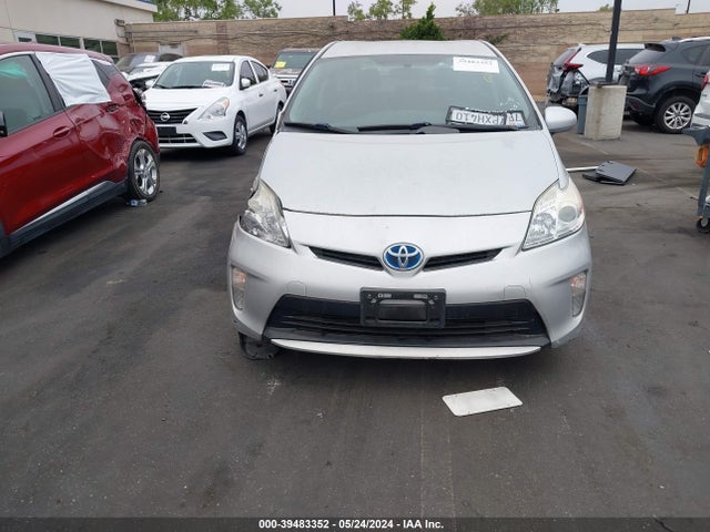 Toyota Prius Three 2015 JTDKN3DU6F0473175 Image 13