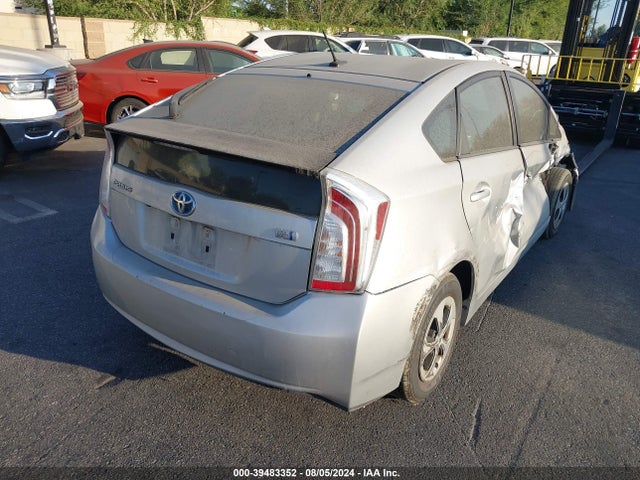 Toyota Prius Three 2015 JTDKN3DU6F0473175 Image 4