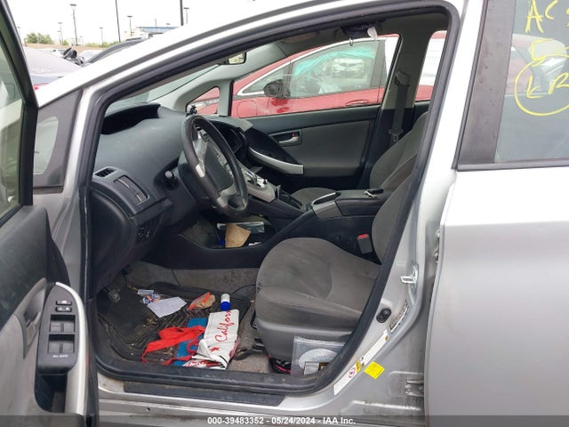 Toyota Prius Three 2015 JTDKN3DU6F0473175 Image 5