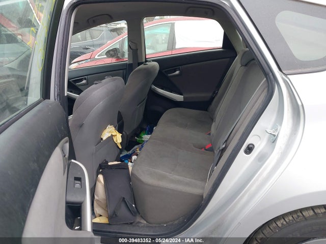 Toyota Prius Three 2015 JTDKN3DU6F0473175 Image 8