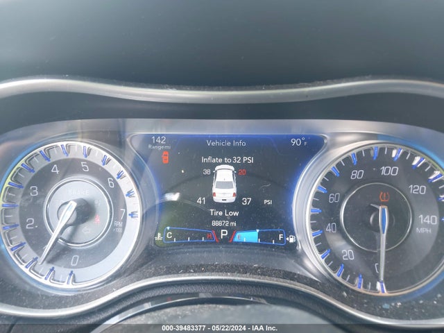 Chrysler 300 Anniversary Edition 2016 2C3CCAAG6GH182206 Image 15