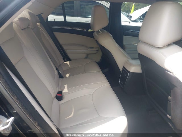 Chrysler 300 Anniversary Edition 2016 2C3CCAAG6GH182206 Image 8